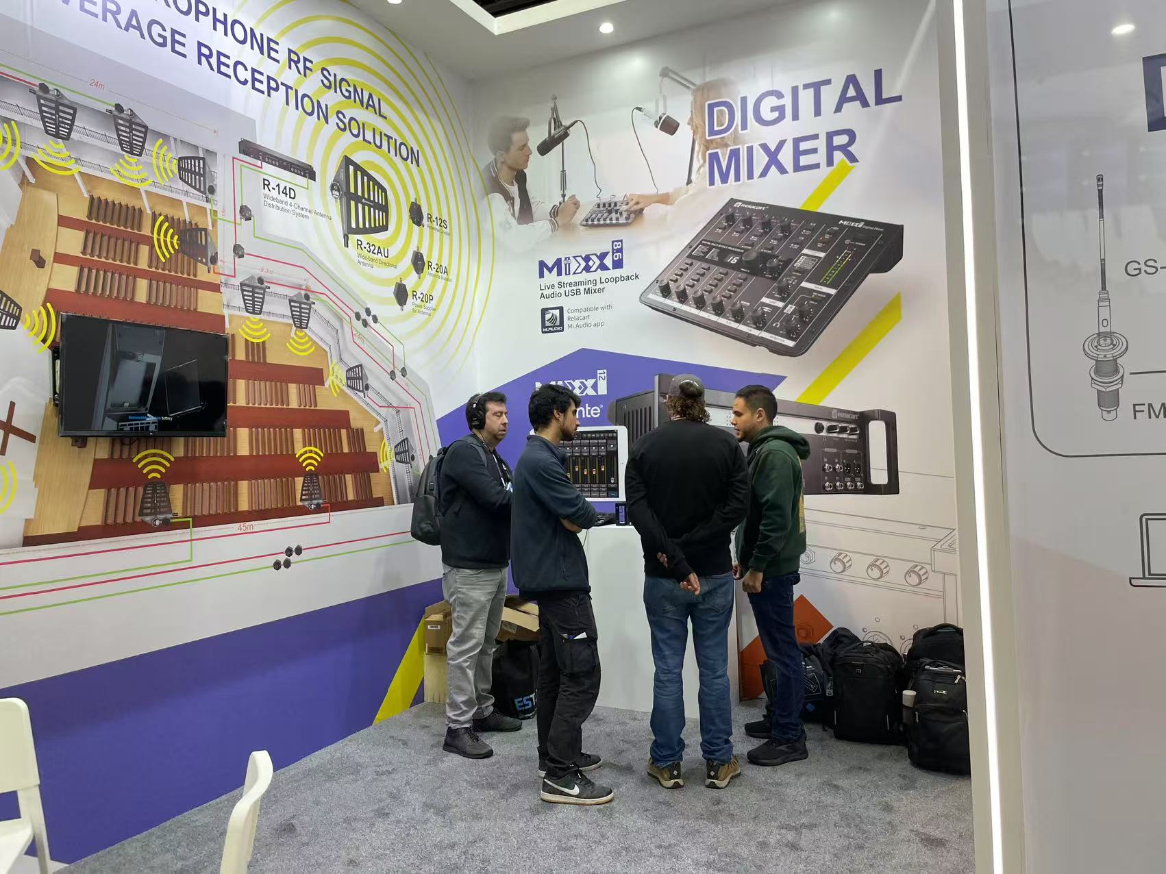 En vivo desde la Exposición | ¡Relacart presenta la “herramienta mágica” de planificación de frecuencias y exhibe productos de la serie de conferencias profesionales!