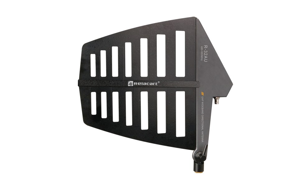 Antena direccional de banda ancha