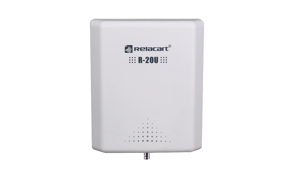 Antena direccional de banda ancha