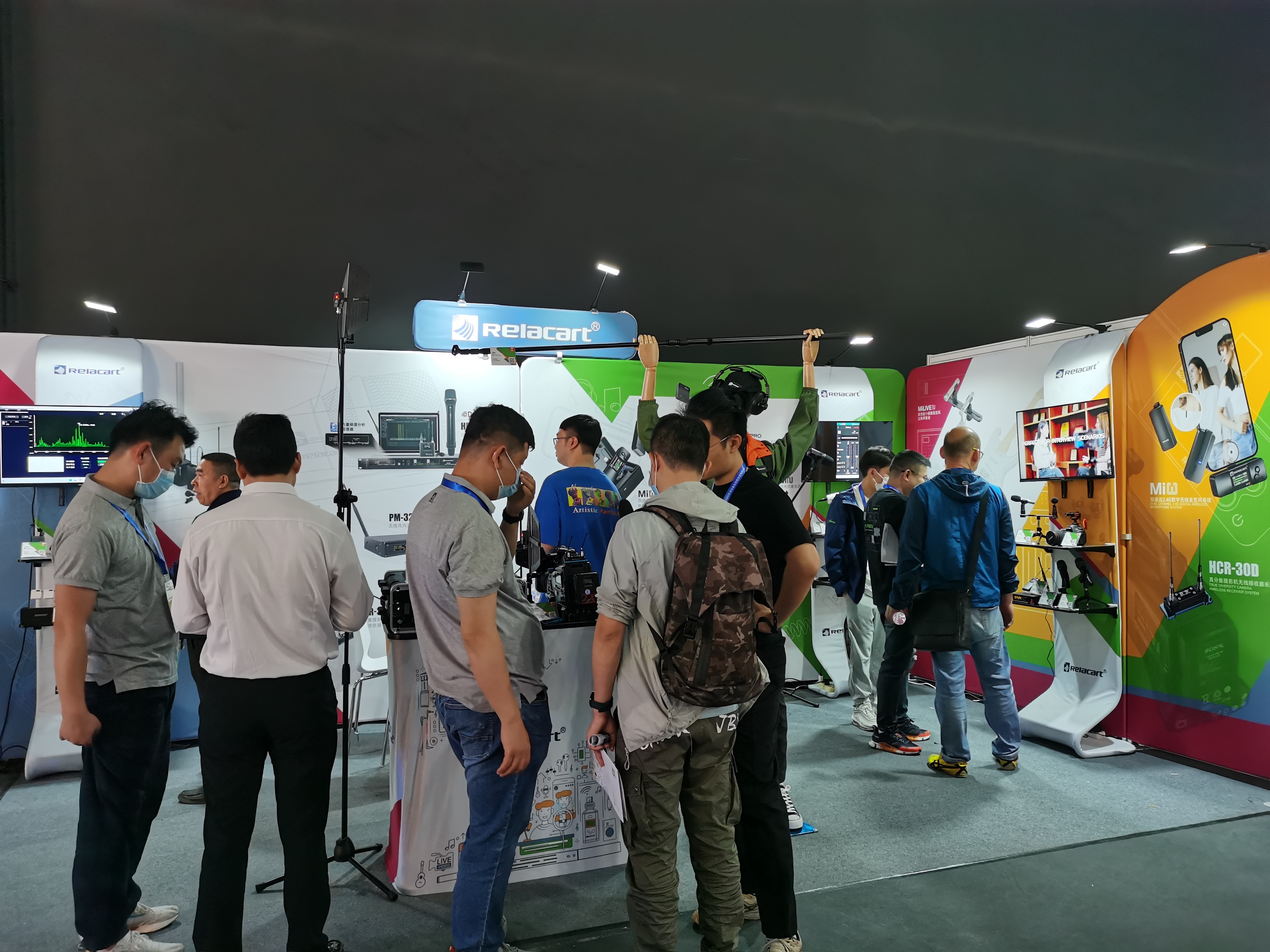 Primer día de la exposición internacional de equipos de cine y televisión y equipos de transmisión en vivo de videos cortos Relacart Guangzhou