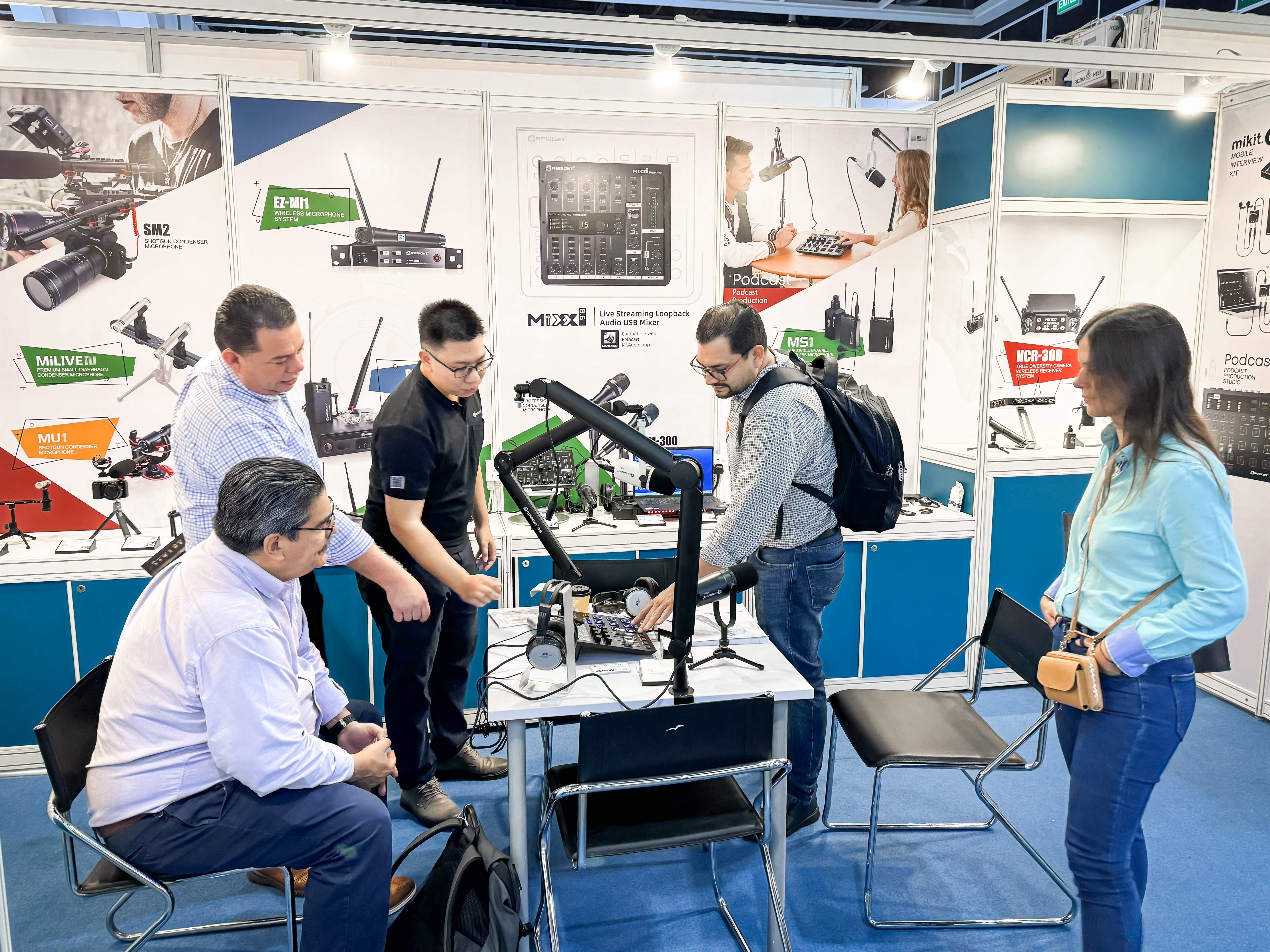 El micrófono dinámico Relacart PM2 ha atraído mucha atención en la Exposición de Electrónica de Hong Kong 2023