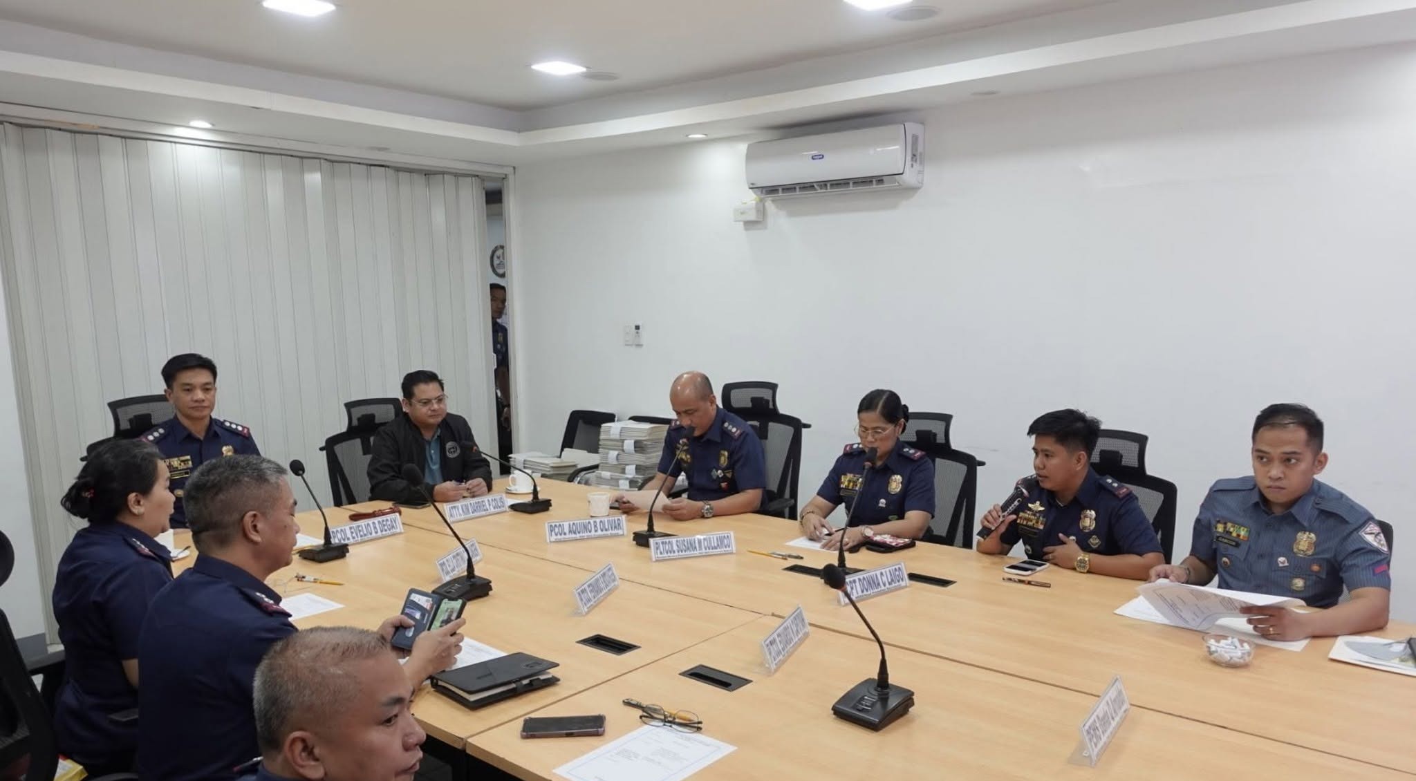 Los micrófonos de conferencia inalámbricos de sobremesa Relacart UR-222D y UD-222 al servicio del Grupo Antidrogas de la Policía Nacional de Filipinas